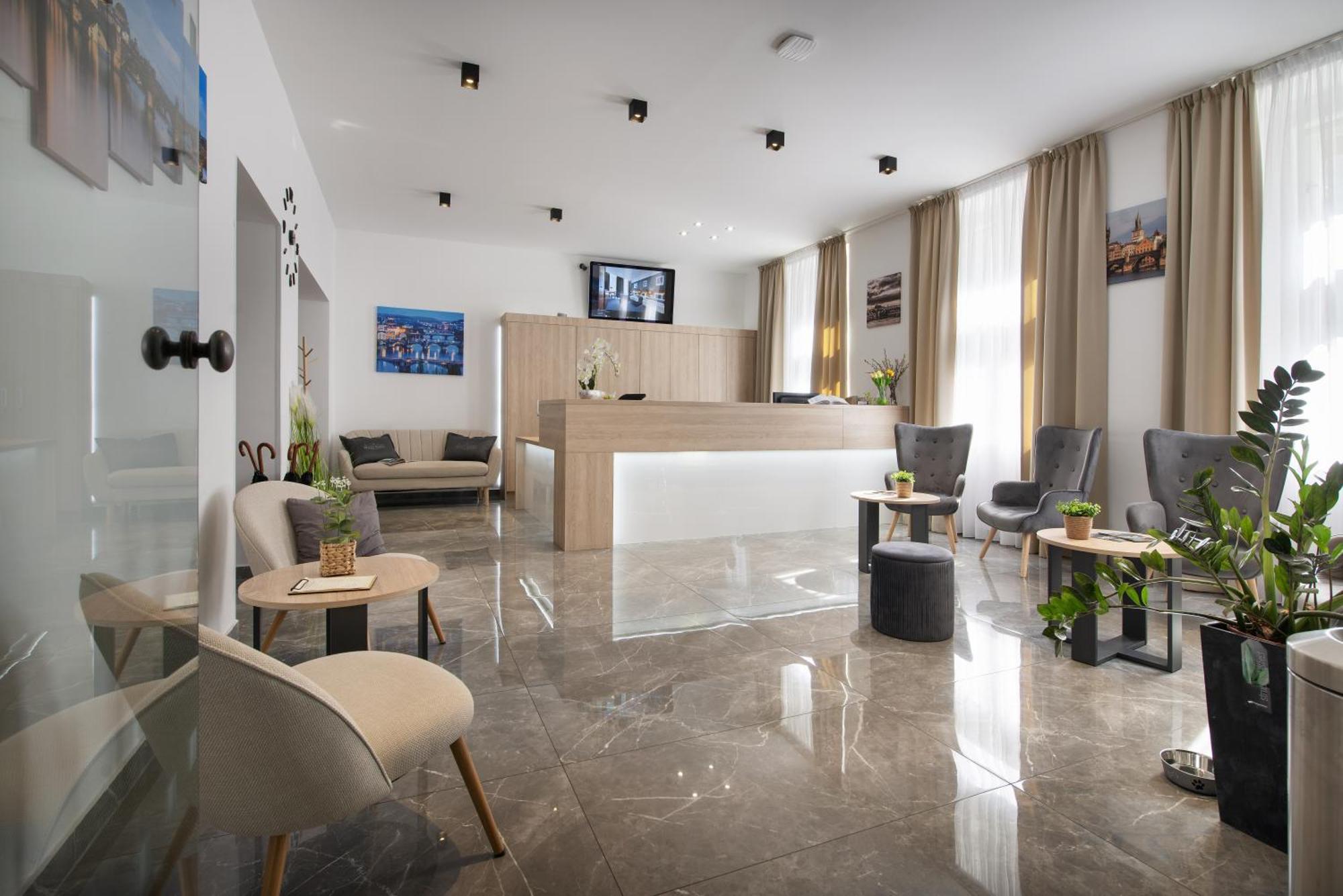 Hotel Season Three Stars Praga